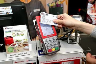 全球移動支付新趨勢 多元化設(shè)備與技術(shù)引領(lǐng)無現(xiàn)金社會